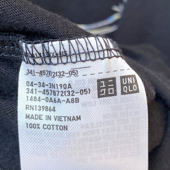 Uniqlo x Disney Unisex Mickey Stands Short Sleeve UT Graphic T-Shirt Size M - Picture 6 of 8